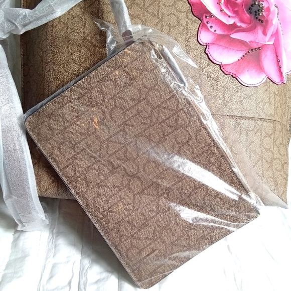 🌷New Calvin Klein Tote Bag 🌷 - Picture 5 of 5